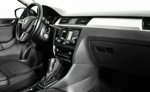 Skoda Rapid, I — фото 7