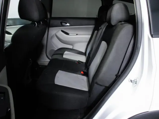 Chevrolet Orlando — фото 6