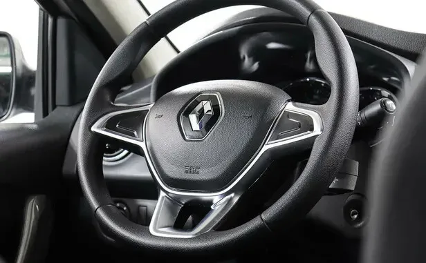 Renault Logan, II Рестайлинг — фото 9