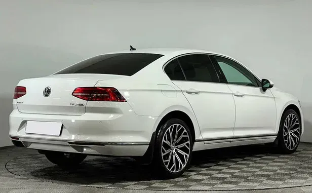 Volkswagen Passat, B8 — фото 2