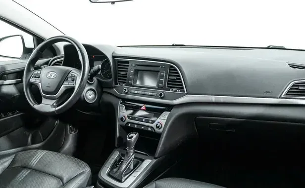 Hyundai Elantra, VI (AD) — фото 5