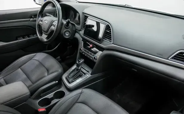 Hyundai Elantra, VI (AD) — фото 5