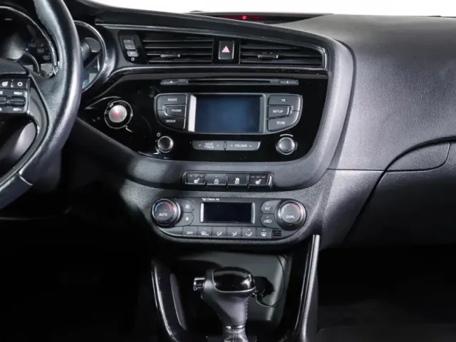 Kia Ceed, II Рестайлинг — фото 18