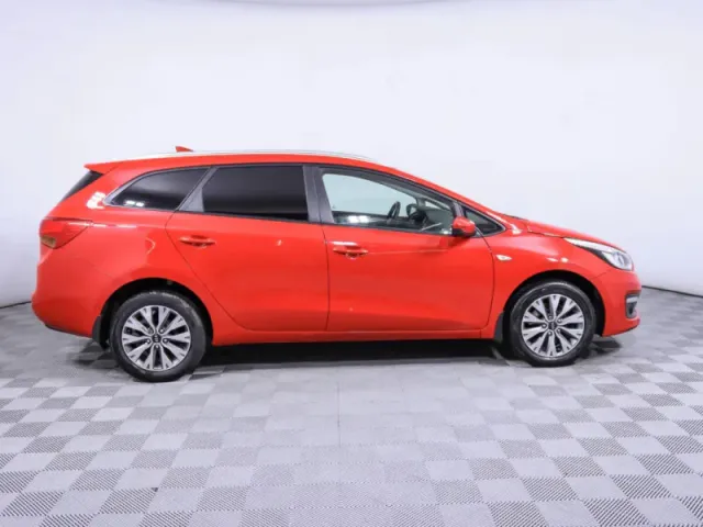 Kia Ceed, II Рестайлинг — фото 4