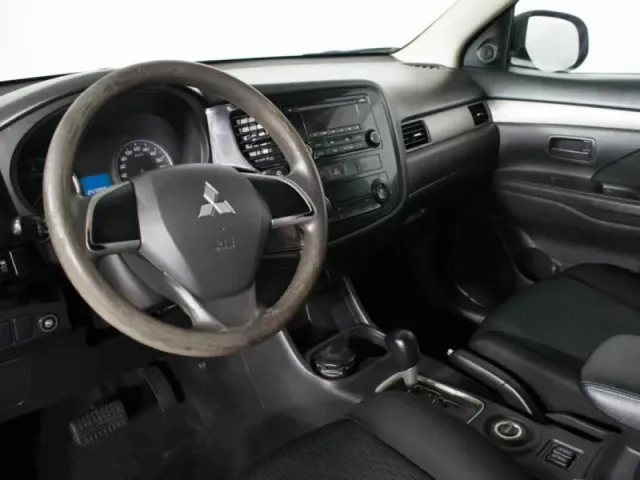 Mitsubishi Outlander, III Рестайлинг — фото 13