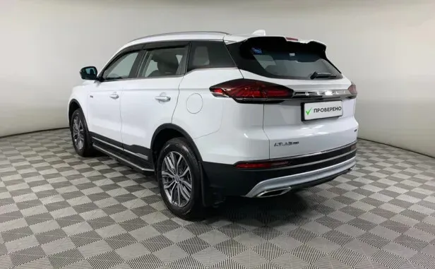 Geely Atlas Pro — фото 4
