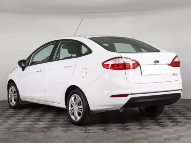 Ford Fiesta, Mk6 Рестайлинг — фото 7