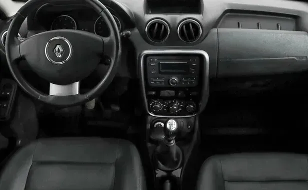 Renault Duster, I — фото 8