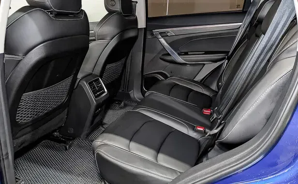 Geely Atlas Pro — фото 9