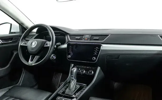 Skoda Superb, III — фото 6