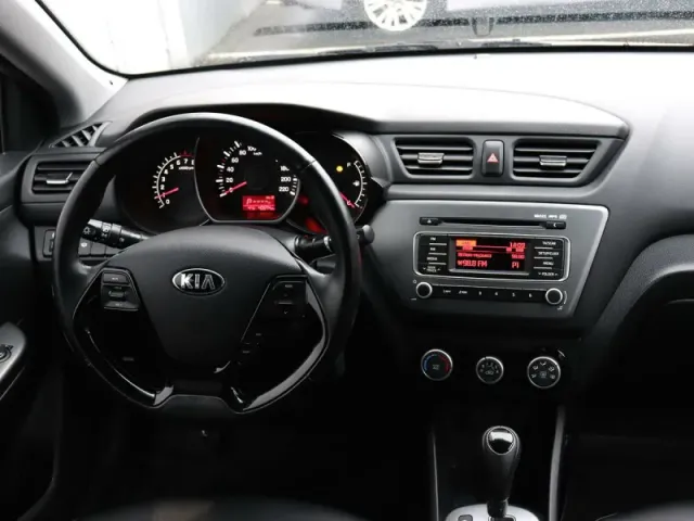 Kia Rio, III — фото 10