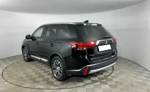 Mitsubishi Outlander, III Рестайлинг 2 — фото 4