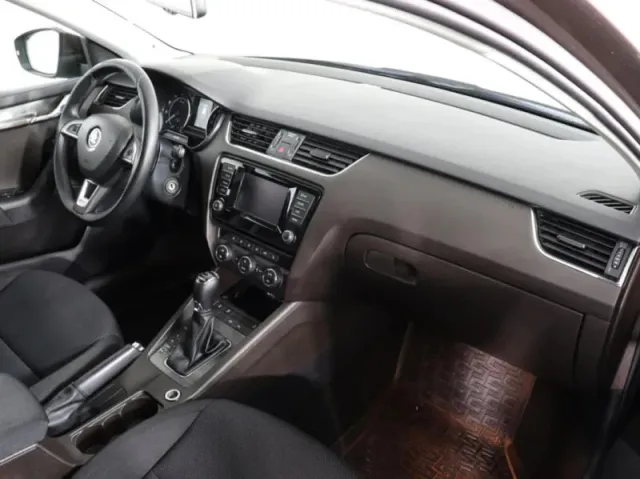 Skoda Octavia, III (A7) — фото 10
