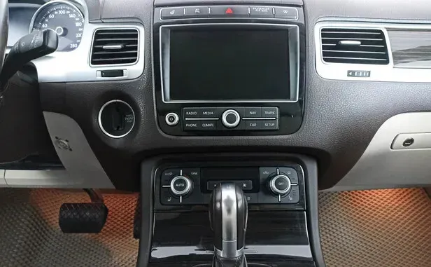 Volkswagen Touareg, II Рестайлинг — фото 8