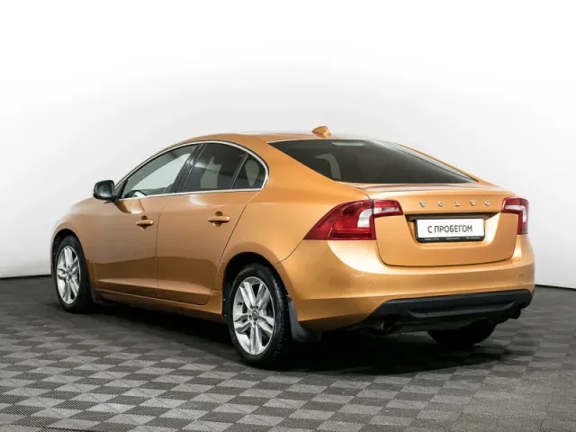 Volvo S60, II — фото 8
