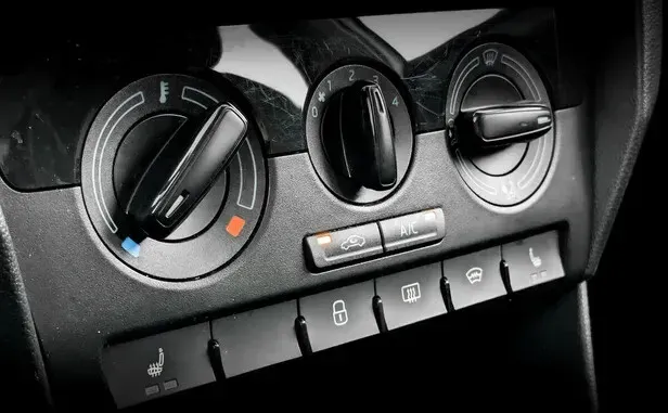 Skoda Rapid, I Рестайлинг — фото 11