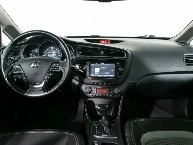Kia Ceed, II Рестайлинг — фото 11