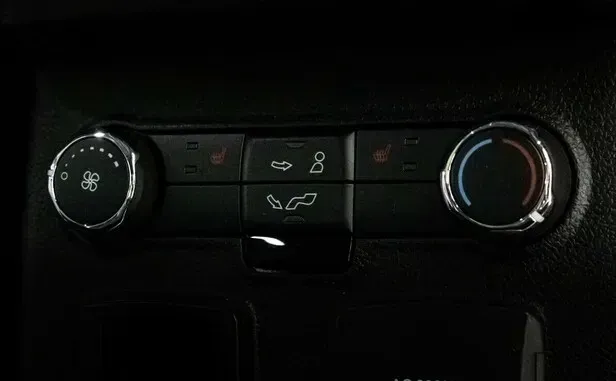 Ford Explorer, V Рестайлинг — фото 10