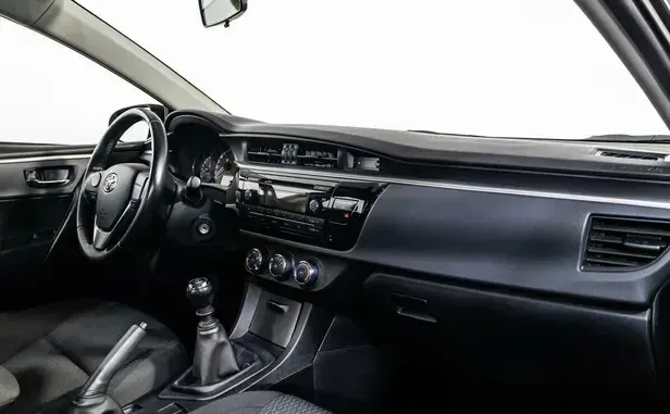Toyota Corolla, XI (E160, E170, E180) — фото 6