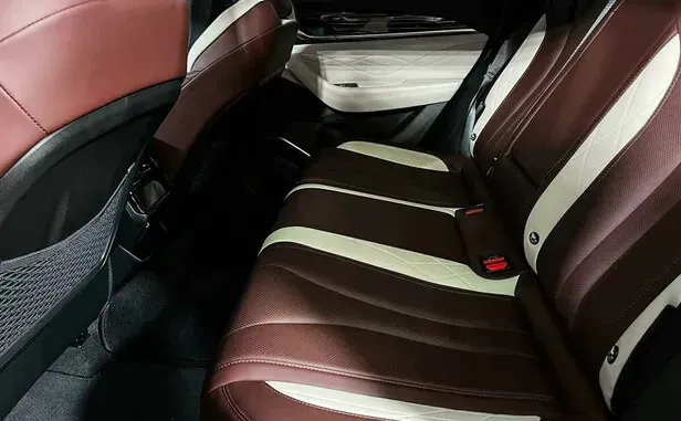 Geely Monjaro — фото 6