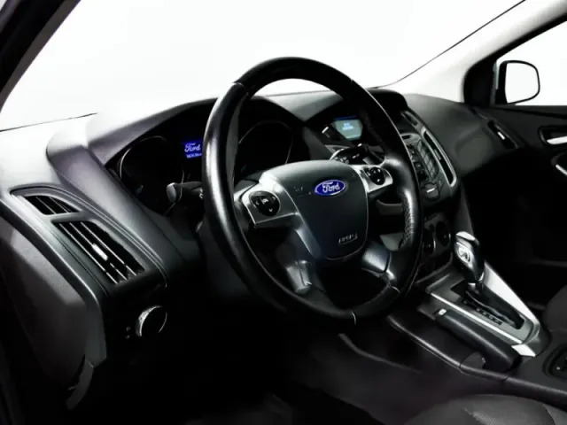 Ford Focus, III — фото 10