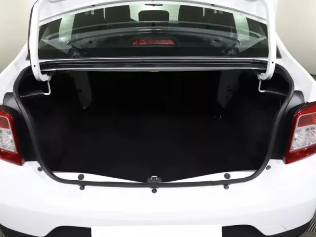 Renault Logan, II Рестайлинг — фото 12