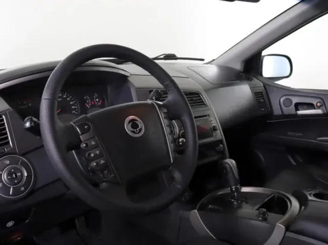 SsangYong Kyron, I Рестайлинг — фото 18
