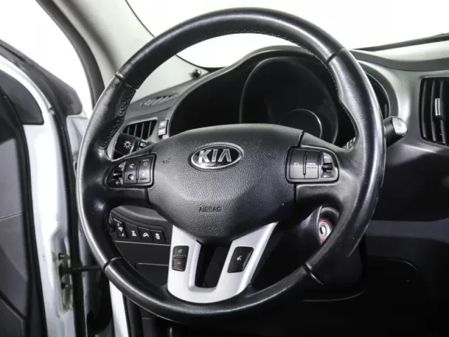Kia Sportage, III — фото 10