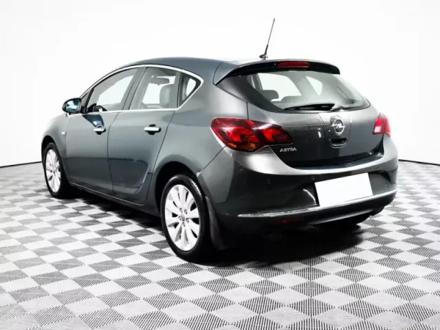 Opel Astra, J Рестайлинг — фото 6