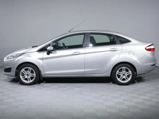 Ford Fiesta, Mk6 Рестайлинг — фото 8
