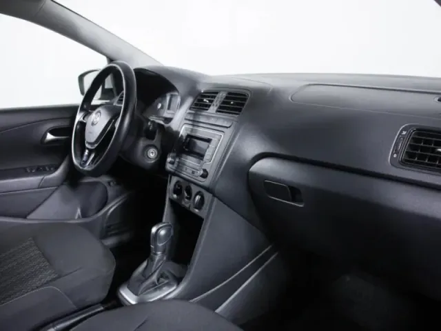 Volkswagen Polo, V Рестайлинг — фото 10