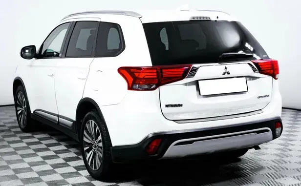Mitsubishi Outlander, III Рестайлинг 3 — фото 4