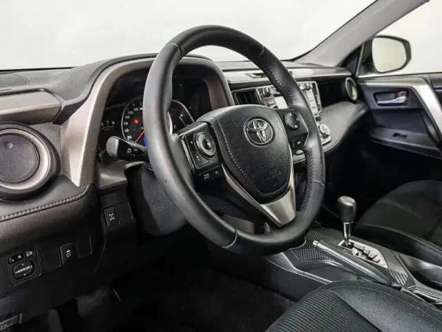 Toyota RAV4, IV (XA40) — фото 13
