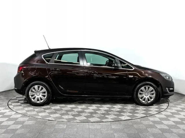 Opel Astra, J Рестайлинг — фото 4