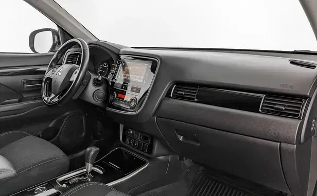 Mitsubishi Outlander, III Рестайлинг 3 — фото 6