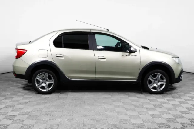 Renault Logan, II Рестайлинг — фото 4