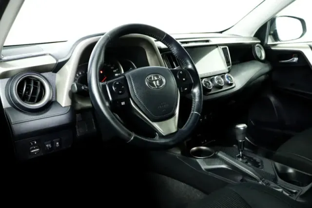 Toyota RAV4, IV (XA40) — фото 13