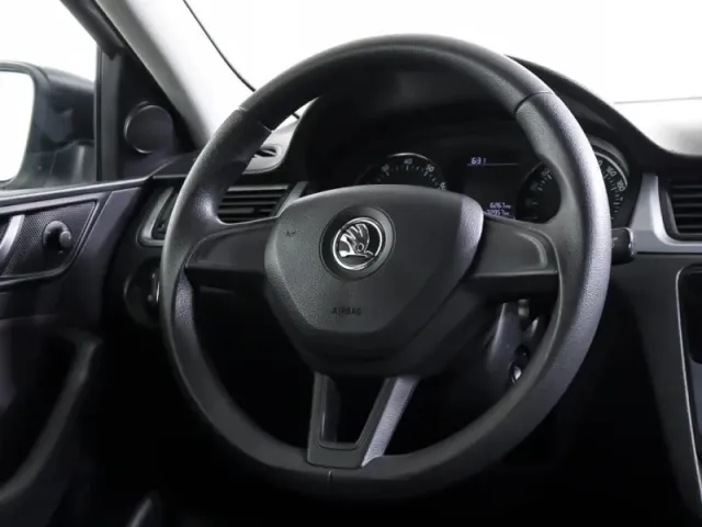 Skoda Rapid, I — фото 19