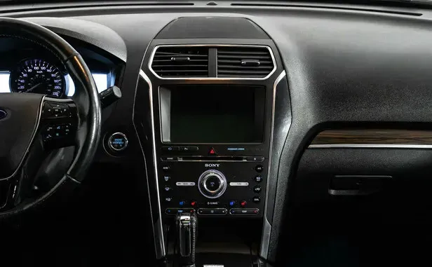 Ford Explorer, V Рестайлинг — фото 8