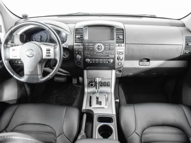 Nissan Pathfinder, III — фото 6