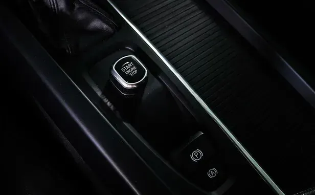 Volvo XC60, II — фото 11