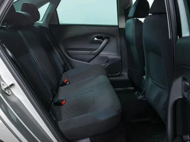 Volkswagen Polo, V Рестайлинг — фото 10