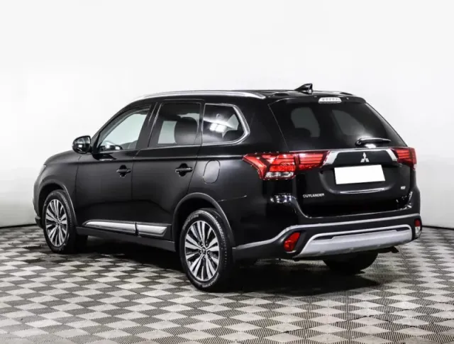 Mitsubishi Outlander, III Рестайлинг 3 — фото 7