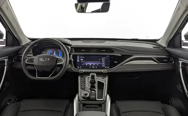 Geely Atlas Pro — фото 16