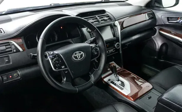 Toyota Camry, VII (XV50) — фото 14