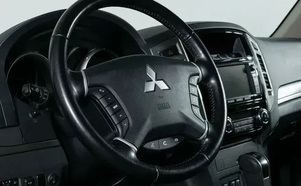 Mitsubishi Pajero, IV Рестайлинг 2 — фото 5
