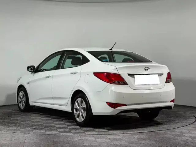 Hyundai Solaris, I Рестайлинг — фото 5