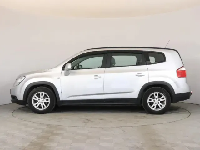 Chevrolet Orlando — фото 8