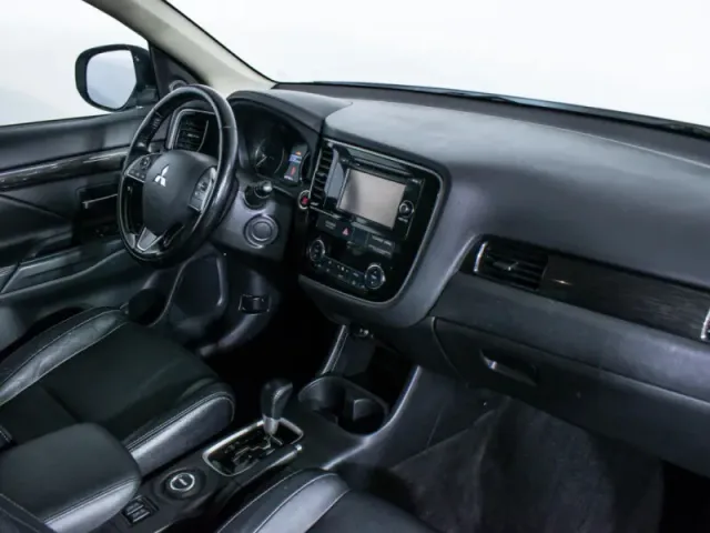 Mitsubishi Outlander, III Рестайлинг 2 — фото 9