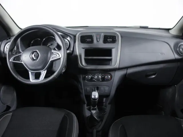 Renault Logan, II Рестайлинг — фото 13